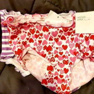 H & M Girls Hipster underwear L 10-12 bnwt, 2 pairs